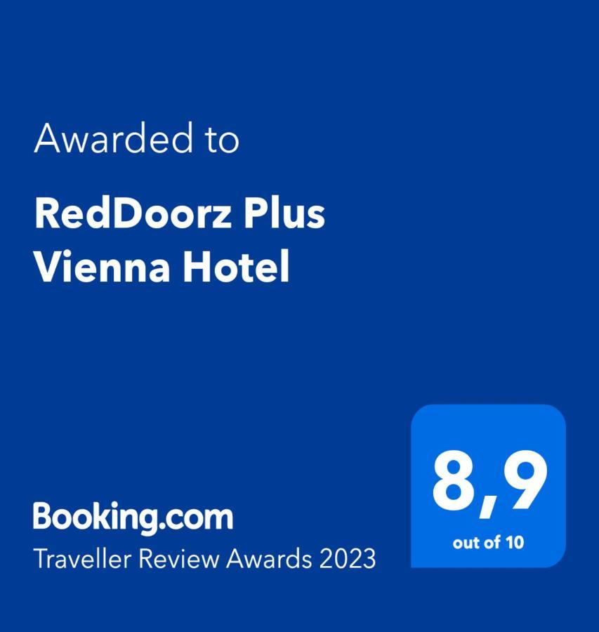RedDoorz Plus Vienna Hotel Ho-Chi-Minh-Stadt Exterior foto